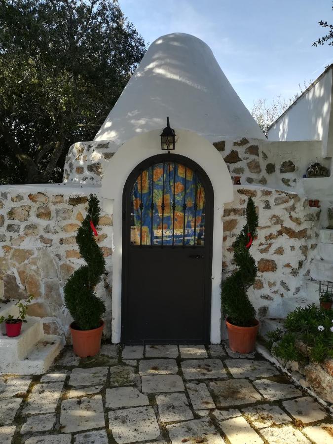 Trullo Alessandro E Villa Raffaela サン・ヴィート・デイ・ノルマンニ エクステリア 写真